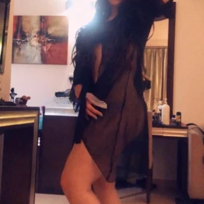 Mina, Escort, Muscat