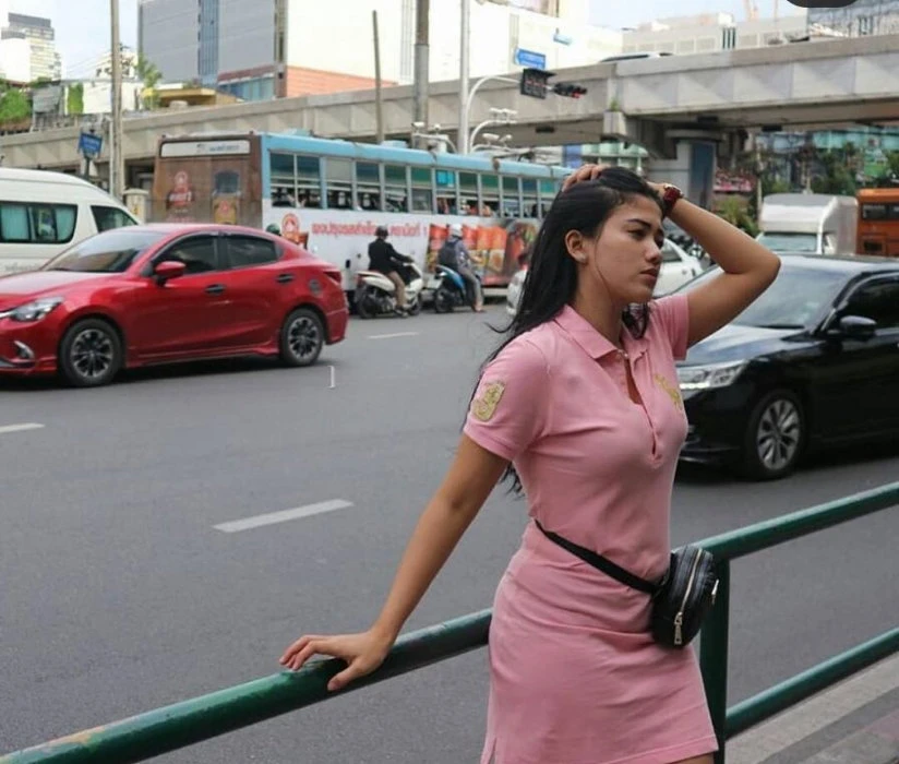 Natalie, Escort, Surabaya