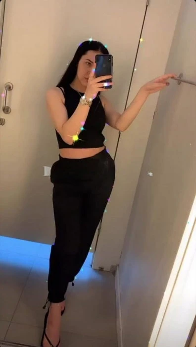 Yahana, Escort, Mumbai
