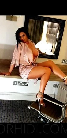 Shania, Escort, Aurich