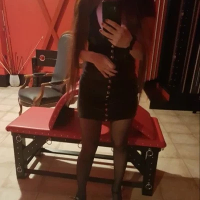 Sperrung Kaefig Toilette Spucken Fisting Auch Mit Fuss, Escort, Oensingen