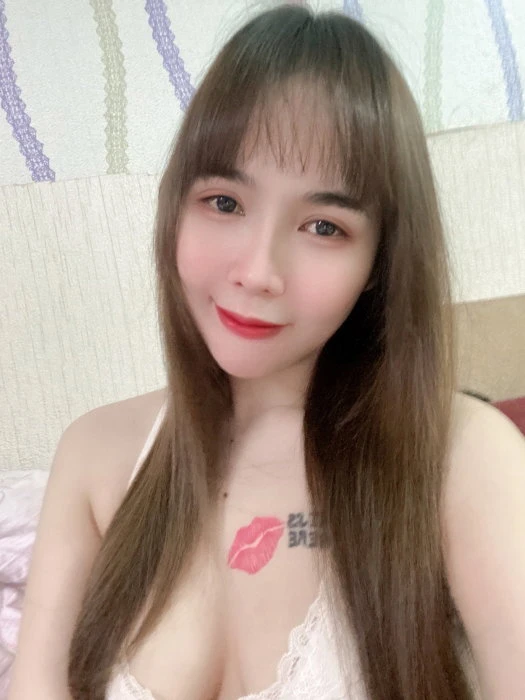 Minnie — 4 / 8