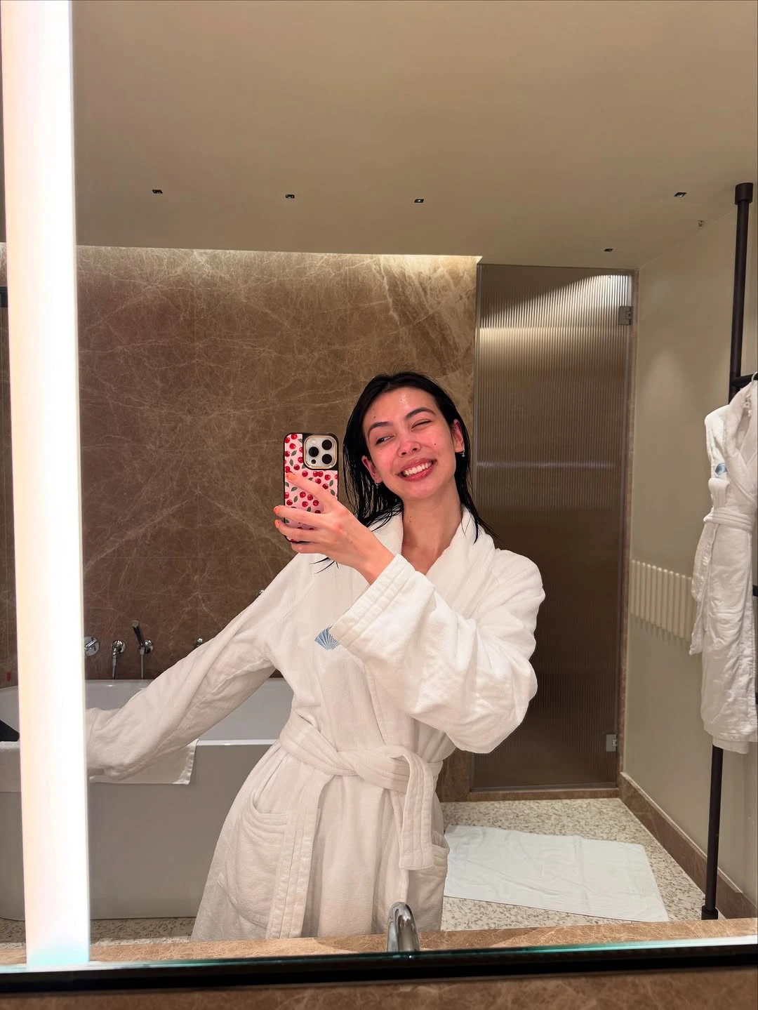 Molly — 4 / 8