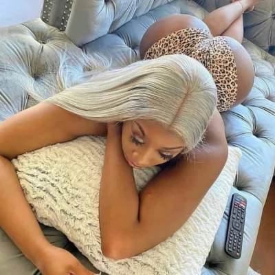 Susy, Escort, Ahmadi