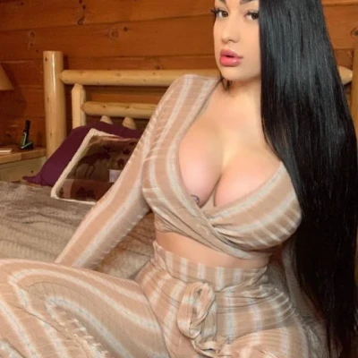 Deborah, Escort, Al Wukayr