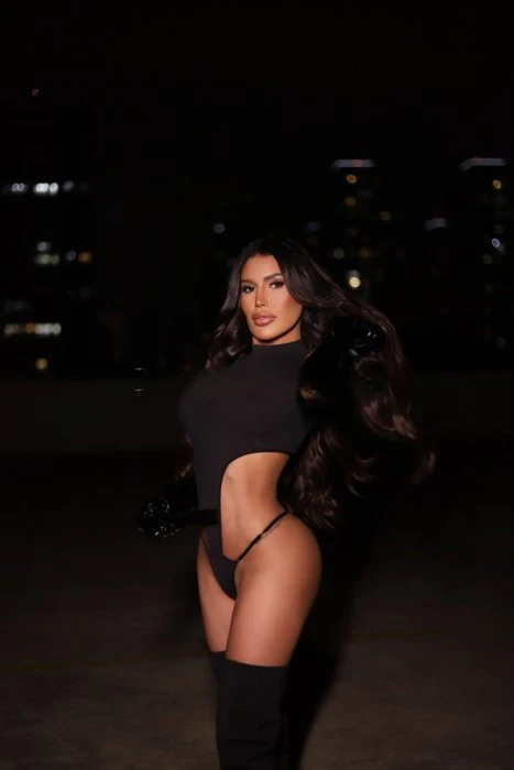 Gabriela — 3 / 9