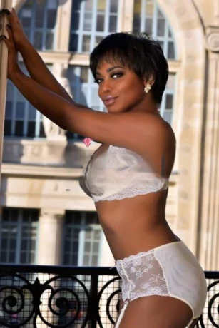 Malu Divini — 10 / 12