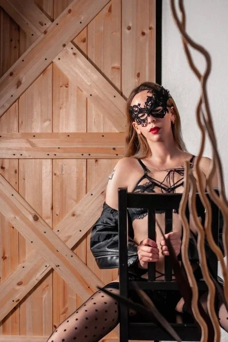 Maria — 5 / 12