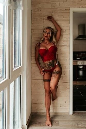 Lena Mullerofficial — 2 / 7
