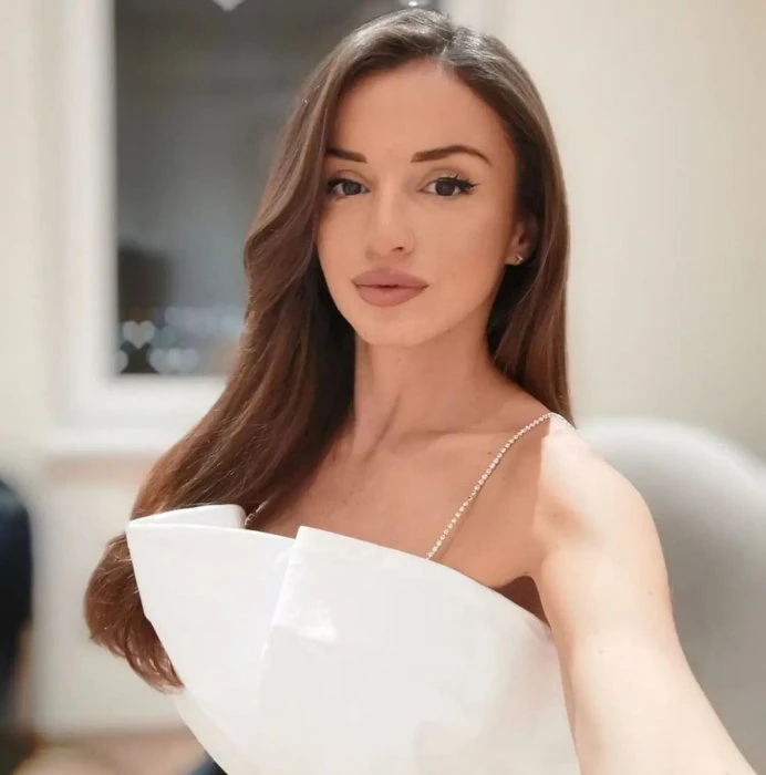 Zara, Escort, Trieste
