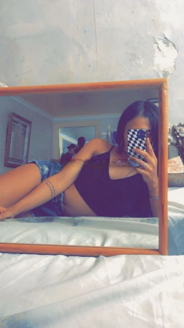 Dana — 2 / 3