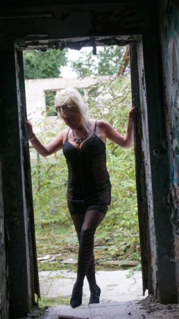 Deutsche Svenja — 1 / 3