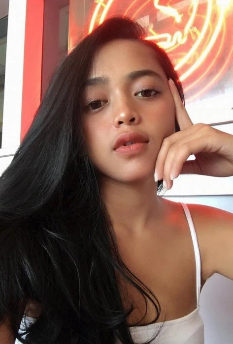 Virly — 4 / 5