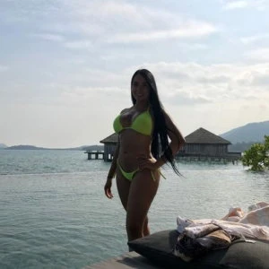 Zoeyy — 3 / 5