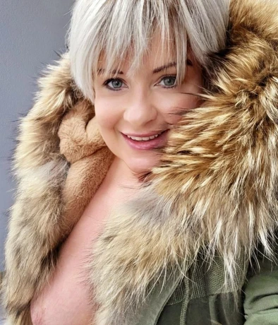 Sexy Aubrey — 1 / 3