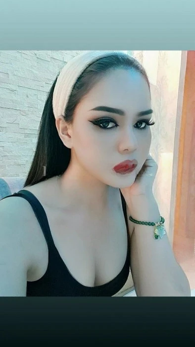 Weena, Escort, Dubai