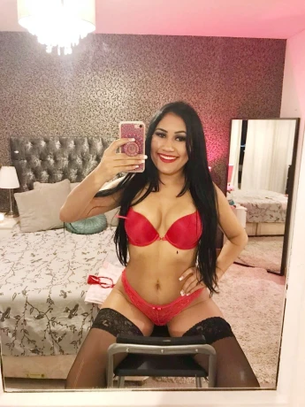  Lara Lane — 7 / 14