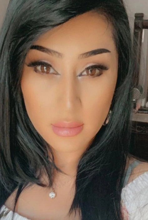 Shirin, Escort, Muscat