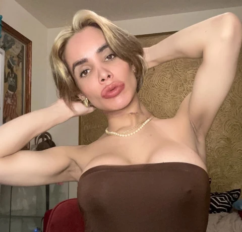 Patricia Nikita — 6 / 12