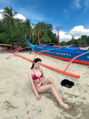 Chelsea Sexy — 2 / 8