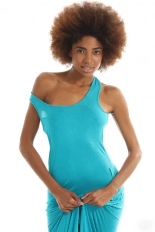 Vip Escort Peaches — 2 / 5