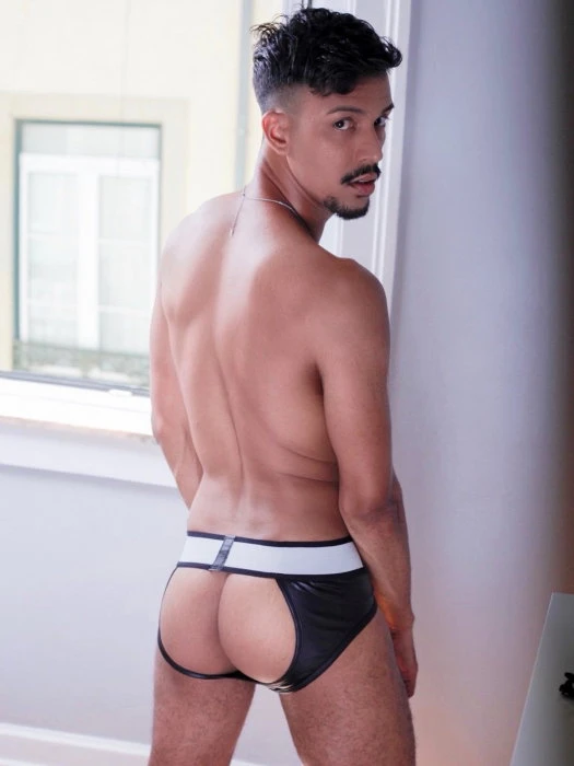 Gabriel, Escort, Luxembourg