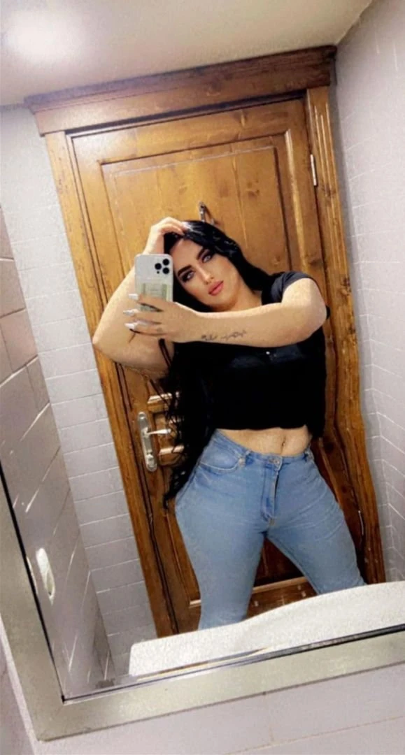 Naya Arab, Escort, Biel/Bienne