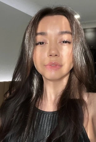 Amina — 6 / 8