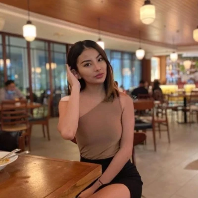 Ploy, Escort, Singapore