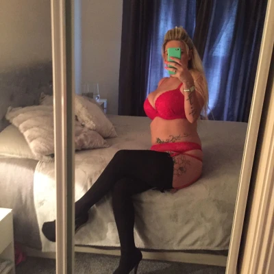 busty dana-lee, Escort, Glasgow