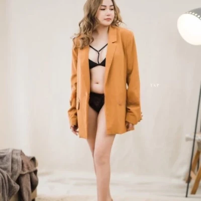 Cassie, Escort, Singapore