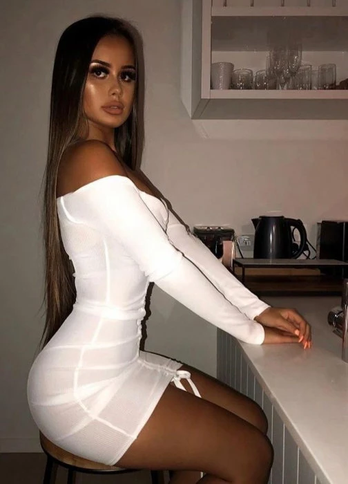 Cami, Escort, Milan