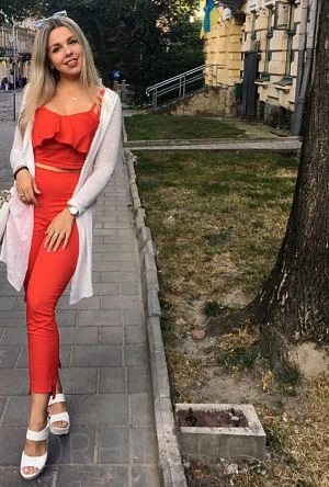 Kelli — 3 / 5