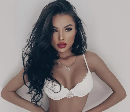 Evelin Party Girl In Schweiz — 3 / 5