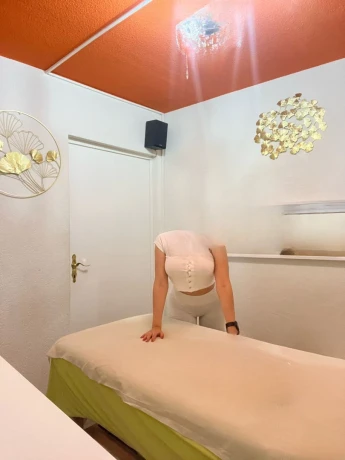 Erotische Massage Body To Body — 4 / 5