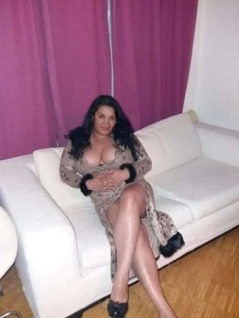 Yazmin geil - sehr üppig — 5 / 13