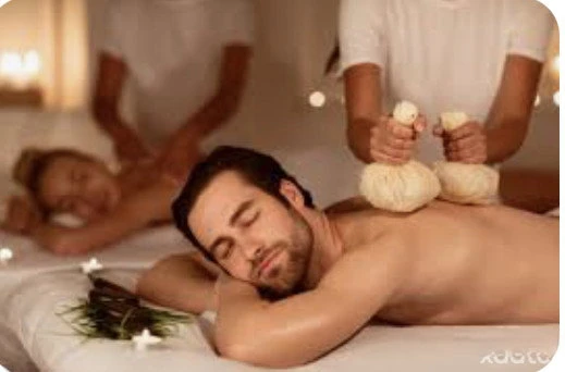 Thaimassage Wellnessmassage Ganzkoerpermassage — 2 / 3