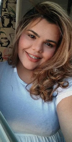 Gabrielly Vasconcelos — 2 / 3