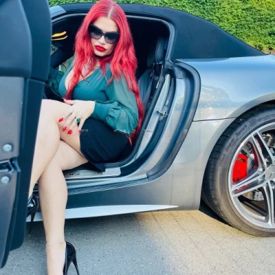 Mistress Nora Marinelli, Escort, Vienna