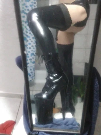 Li Black Martin — 4 / 7