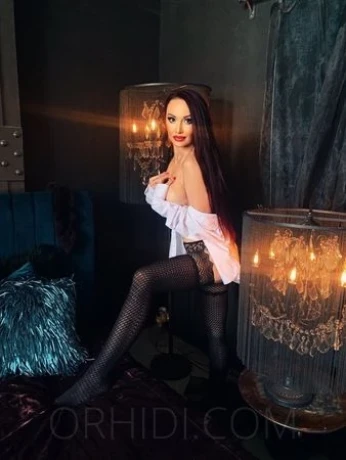 ELELA**Massage und bizarre — 1 / 5