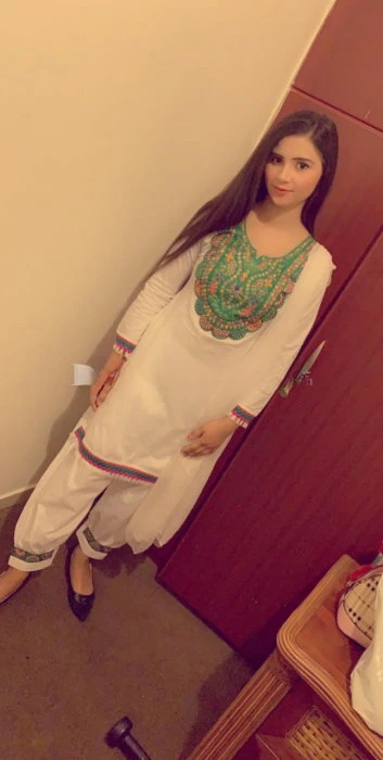 Urwa, Escort, Dubai