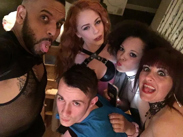 PoshGirlGoneBad94 — 13 / 18