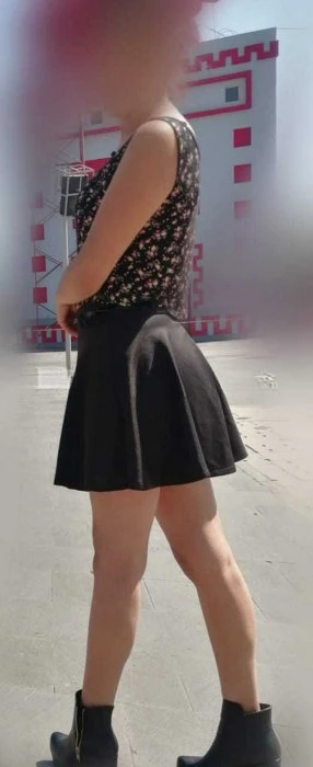 Camila — 3 / 4