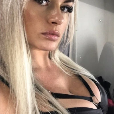 Rebeca, Escort, Prague