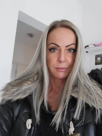 Lady Kay Deutsch Beruhrbar Studio Flair — 3 / 24