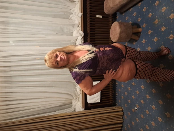 Heike Reife Anal Gottin — 11 / 23