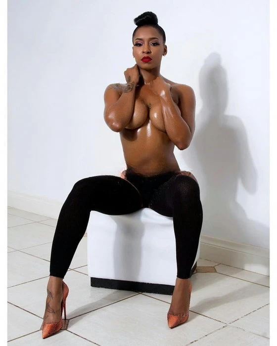 Escort Koky — 2 / 4