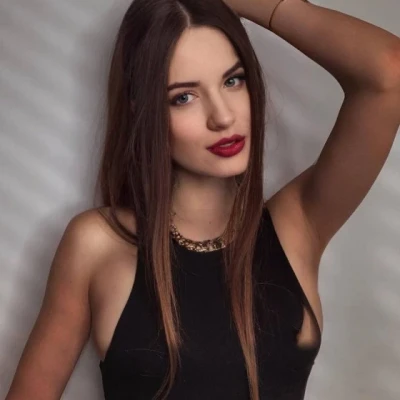 Viola, Escort, Parma