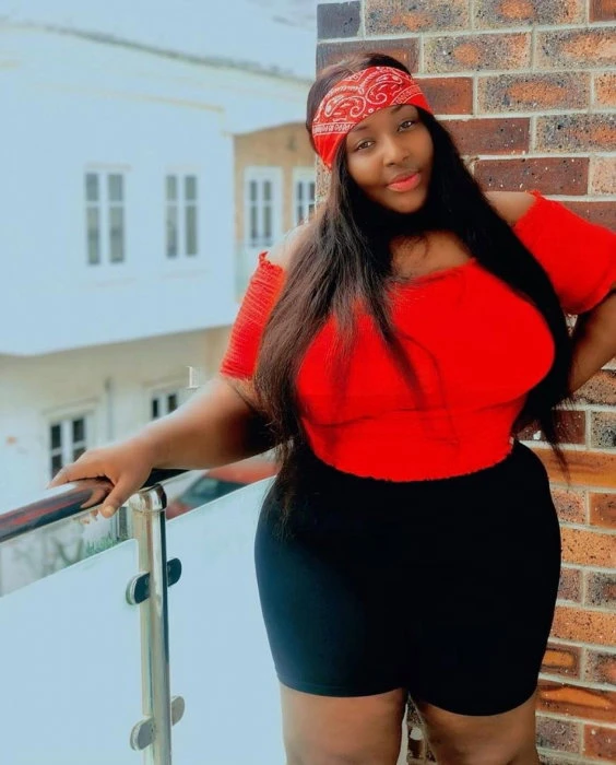 Minata, Escort, Accra